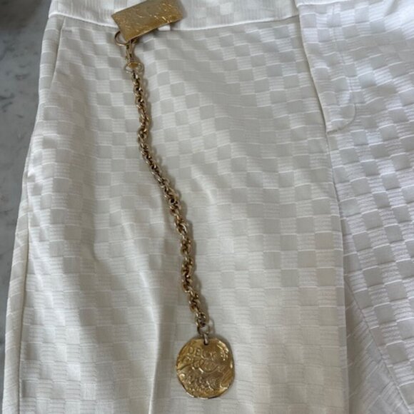 DONNA KARAN Vintage Gold Tone Belt Clip & Hanging Charm Medallion - Picture 12 of 16